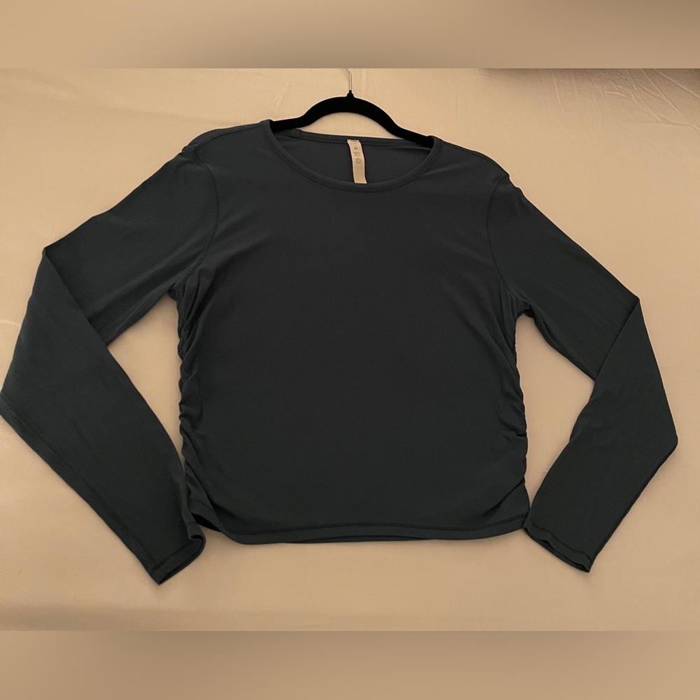 Lululemon Long Sleeve Ribbed Top - Size 10 - Excellent Condition!